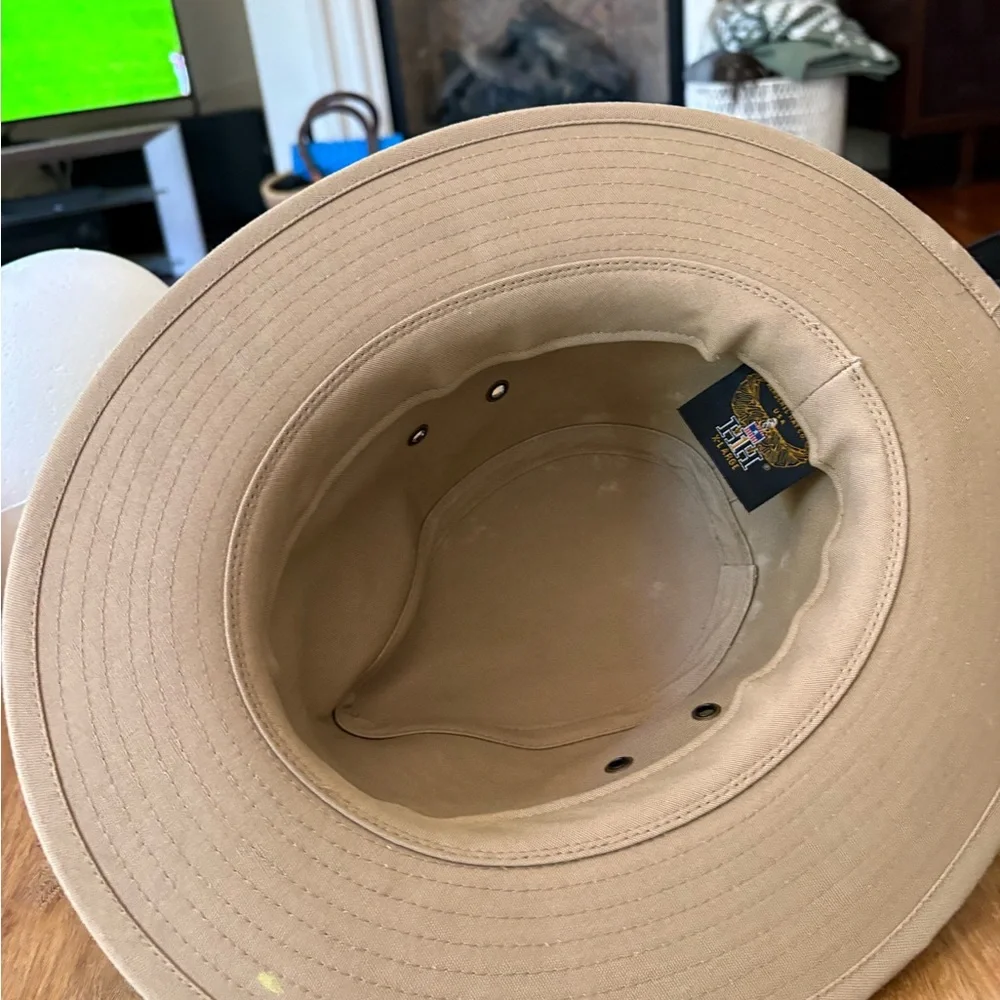 Unbranded Men's Tan Fedora with Brown Band